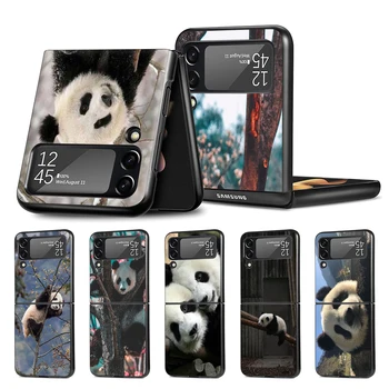 Kínai Medve Panda mobiltelefon tok Samsung Galaxy Z Flip4 Flip3 5G Fekete coque közelében Z Flip 4 3 Kemény PC Luxus Fedezze Zflip3 Érdekesség
