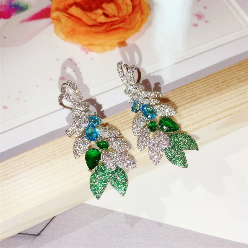 új maple leaf fülbevaló női kék-zöld cirkon luxus pezsgő, finom ékszerek